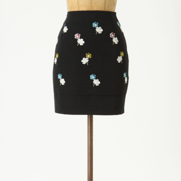 HD in Paris Dresses & Skirts - Anthropologie Campanula Skirt Black Floral Mini By HD in Paris Size 8P Petite
